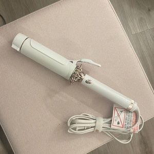 BodyWaver 1.75" Professional Ceramic Styling Iron